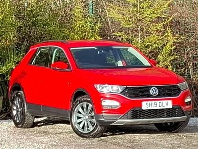 Used VW T-Roc SE 115 HP (84 kW) 2019 Red SUV
