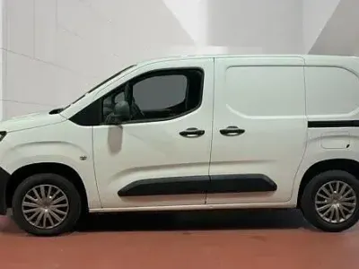 Used Citroën Berlingo 75 HP (55 kW) 2019 White MPV