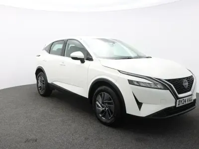 Używany Nissan Qashqai Acenta Premium 2024 Biały SUV