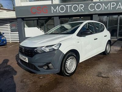 Used Dacia Sandero Acces 2021 White Hatchback