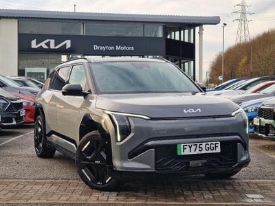 Grey New 2025 Kia EV3 GT-Line S SUV | £35,400 (Good price)