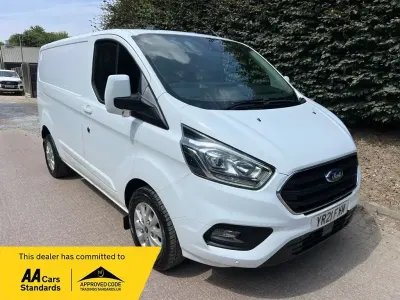 Used Ford Transit Custom Limited 130 HP (95 kW) 2021 White Van