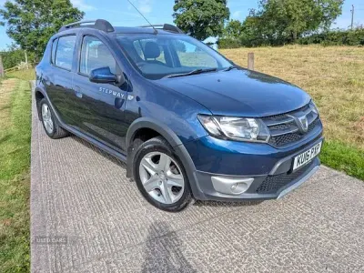 Used Dacia Sandero Lauréate 2016 Blue Hatchback