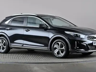Usado Kia XCeed 141 HP (103 kW) 2023 Preto SUV