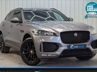 Begagnad Jaguar F-Pace Chequered Flag 180 HK (132 kW) 2020 Grå SUV