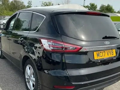 Used Ford S-MAX Titanium 180 HP (132 kW) 2017 Black MPV