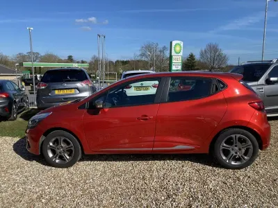 Gebraucht Renault Clio IV Dynamique 90 PS (66 kW) 2015 Rot Kleinwagen