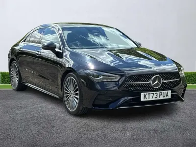 Begagnad Mercedes CLA200 AMG Line Premium 2023 Svart Sportkupé