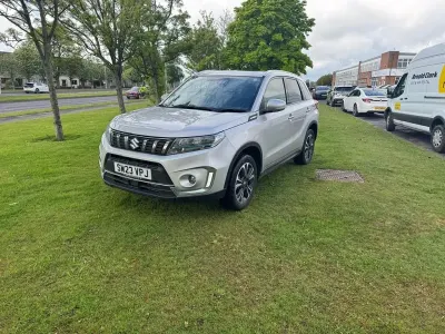Usado Suzuki Vitara SZ5 129 CV (94 kW) 2023 Plateado SUV