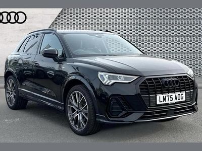 Używany Audi Q3 Black Edition 150 KM (110 kW) 2025 Czarny SUV