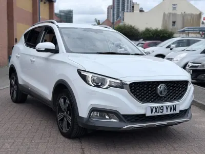 Używany MG ZS Exclusive 111 KM (81 kW) 2019 Biały SUV