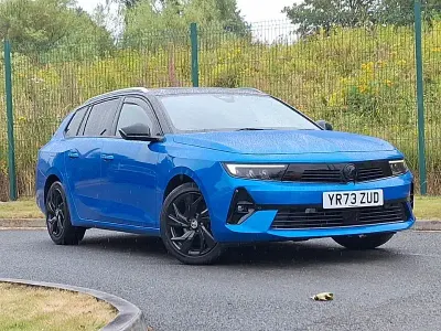 Used Vauxhall Astra 130 HP (95 kW) 2023 Blue Estate
