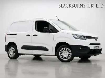 Used Toyota Proace 100 HP (73 kW) 2023 White MPV