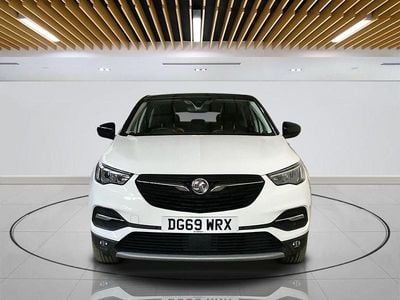Used Vauxhall Grandland X Sport 130 HP (95 kW) 2019 White SUV