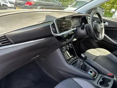 Used Vauxhall Grandland X GS Line 128 HP (94 kW) 2022 White SUV