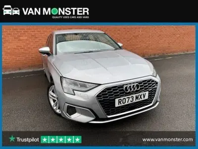 Używany Audi A3 Sport 150 KM (110 kW) 2023 Srebrny Sedan/Limuzyna