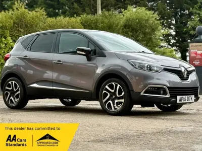 Used Renault Captur Dynamique 90 HP (66 kW) 2015 Grey/black SUV
