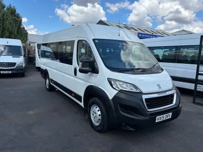 Used Peugeot Boxer 130 HP (95 kW) 2019 White Van