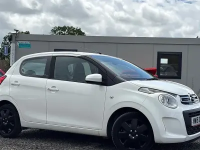 Used Citroën C1 Feel 68 HP (50 kW) 2015 White Hatchback