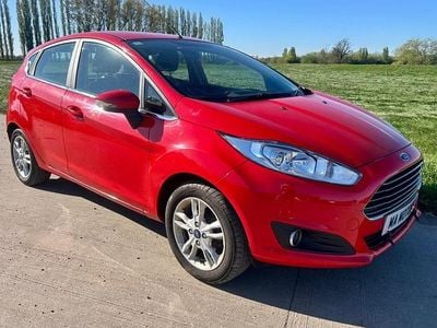 Second-hand Ford Fiesta Zetec 82 CP (60 kW) 2015 Hatchback