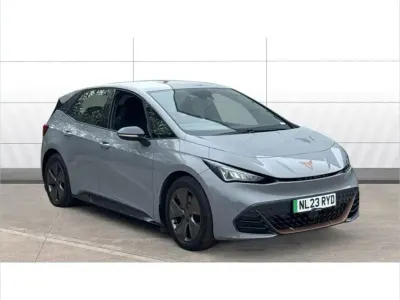 Usado Cupra Born 150 kW (204 CV) 2023 Gris Utilitario