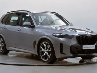 Używany BMW X5 M Sport 490 KM (360 kW) 2024 Szary SUV