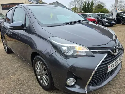 Used Toyota Yaris 99 HP (72 kW) 2016