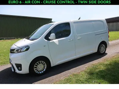 Used Toyota Proace Comfort 115 HP (84 kW) 2018 White MPV