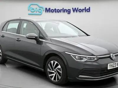 Second-hand VW Golf VIII Style 204 CP (150 kW) 2023 Gri Hatchback