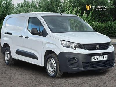 Used Peugeot Partner Premium 2023 White MPV