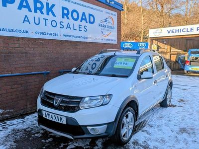 White Used 2014 Dacia Sandero Lauréate Hatchback | £4,595 (A bit pricey)