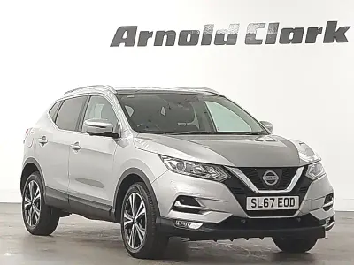 Used Nissan Qashqai N-Connecta 110 HP (80 kW) 2017 Silver SUV