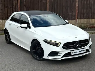 Begagnad Mercedes A180 AMG Line Premium 116 HK (85 kW) 2019 Vit Halvkombi