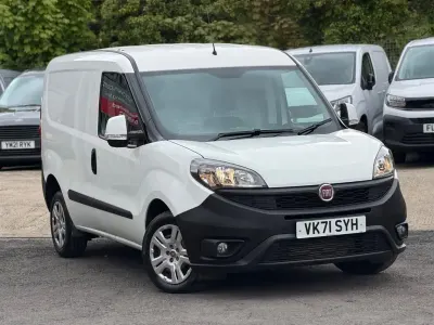 Used Fiat Doblò S 95 HP (69 kW) 2021 White MPV