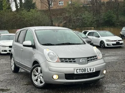 Używany Nissan Note Tekna 110 KM (80 kW) 2008 Srebrny Hatchback