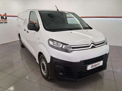 Używany Citroën Dispatch 2023 Biały Minivan