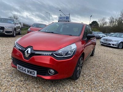 Used Renault Clio IV Dynamique 90 HP (66 kW) 2015 Red Hatchback