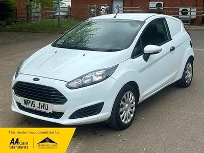 Used Ford Fiesta 75 HP (55 kW) 2015 White Van
