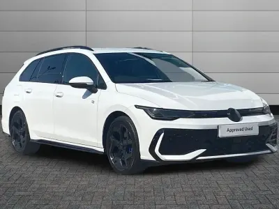 Used VW Golf VIII R-line 150 HP (110 kW) 2025 Pure white Estate