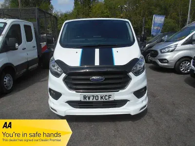 Used Ford Transit Custom Limited 130 HP (95 kW) 2020 White Van