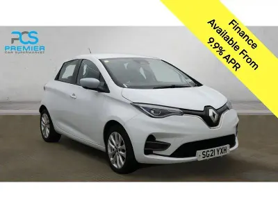 Used Renault Zoe Iconic 50 kW (68 HP) 2021 Glacier white Hatchback