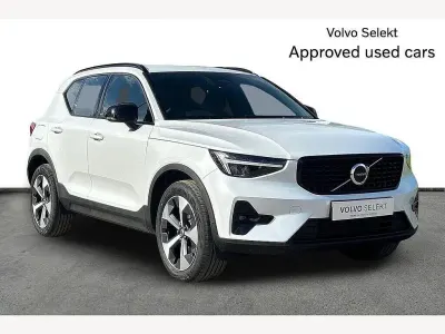 New Volvo XC40 Plus 161 HP (118 kW) 2026 White SUV