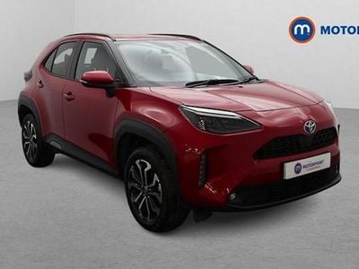 Used 2025 Toyota Yaris Hybrid Design Estate | £20,999 (Good price)