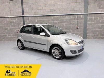 Silver Used 2006 Ford Fiesta Ghia Hatchback | £2,495 (A bit pricey)
