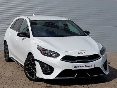Used Kia Ceed GT-Line 158 HP (116 kW) 2023 White Hatchback