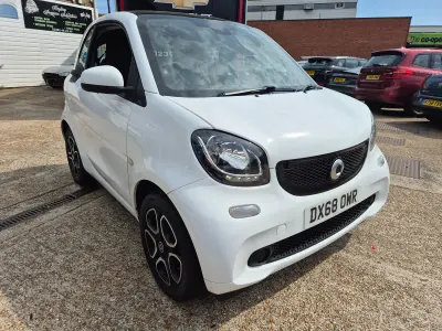 Used Smart ForTwo Coupé Premium 71 HP (52 kW) 2018 White Coupe