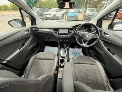 Used Vauxhall Crossland Ultimate 128 HP (94 kW) 2024 Grey SUV