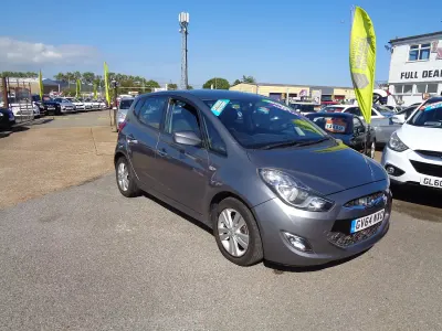 Used Hyundai ix20 Active 115 HP (84 kW) 2015 Grey Hatchback