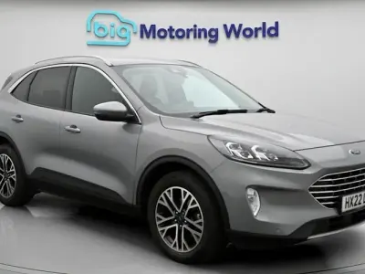Used Ford Kuga Titanium 150 HP (110 kW) 2022 Silver SUV