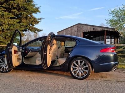 Usado Jaguar XF Premium Luxury 2009 Azul Sedan